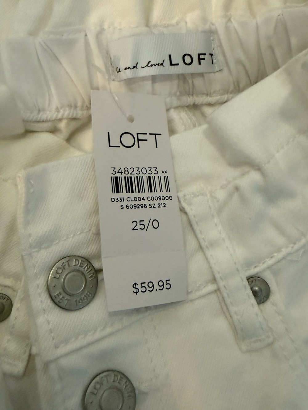 🫶🏻 Loft High-Rise Button-Front White Women's Shorts - Picture 3 of 3
